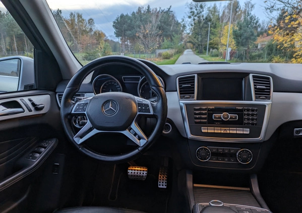 Mercedes-Benz ML cena 89900 przebieg: 181000, rok produkcji 2012 z Nekla małe 191